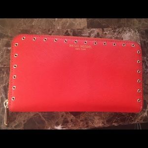 Henri Bendel Continental zip around wallet